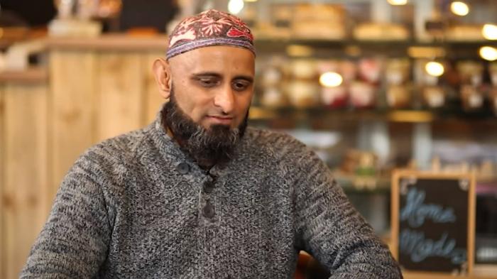 Coffee with Ayesha - Zain Bhikha