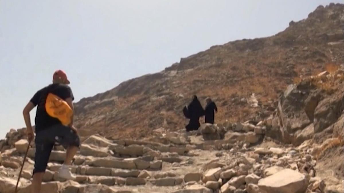 Makkah Twin Peaks