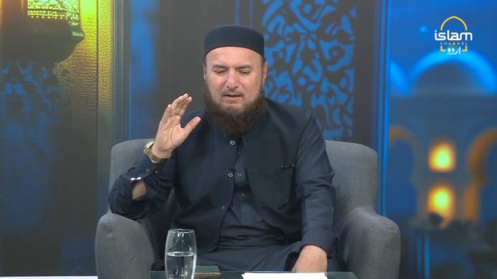 Guftagoo : A good home is the best source of peace.