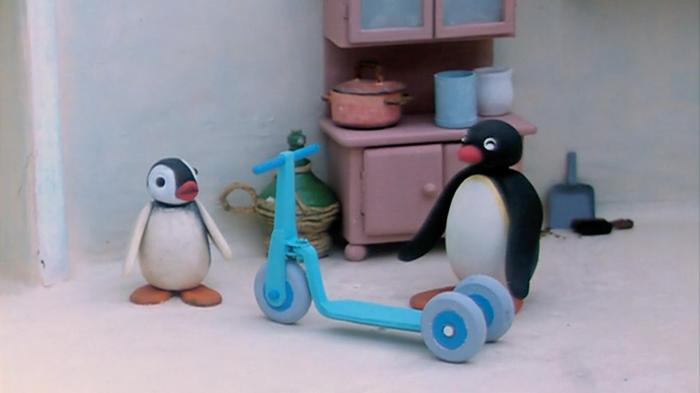 STG Pingu & The Gift