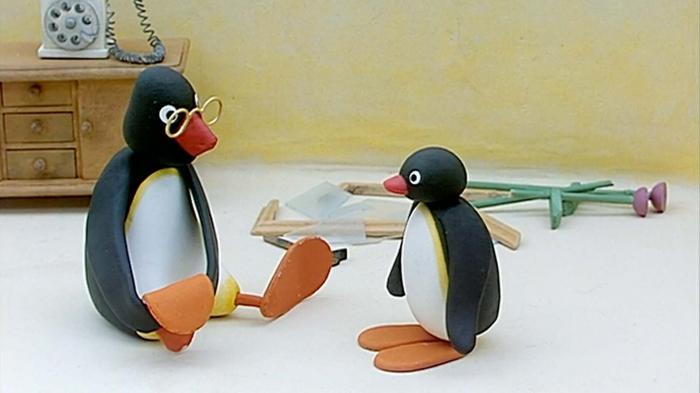 STG Pingu Helps Grandfather