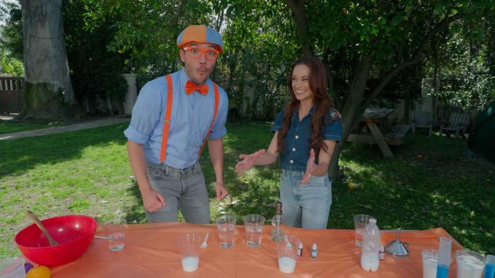 Blippi and Emily Calandrelli's Fizzy Fun