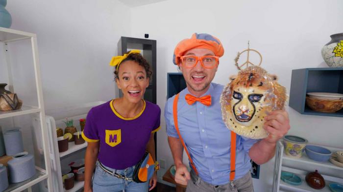 Blippi & Meekah's Messy Pottery