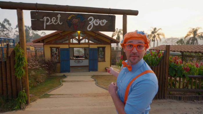 Blippi Pet Zoo