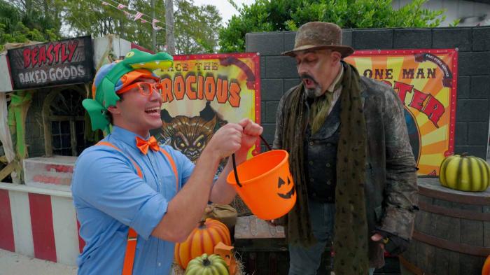 Blippi's Alligator Trick or Treat Adventure!