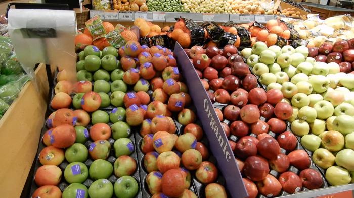 STG Why are British farmers striking and will it affect supermarket supplies?