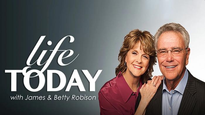 Betty and James Robison hosts Robert Jeffress