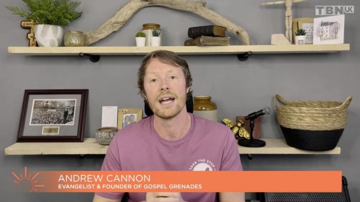Jigsaw Puzzles with Andrew Canon
