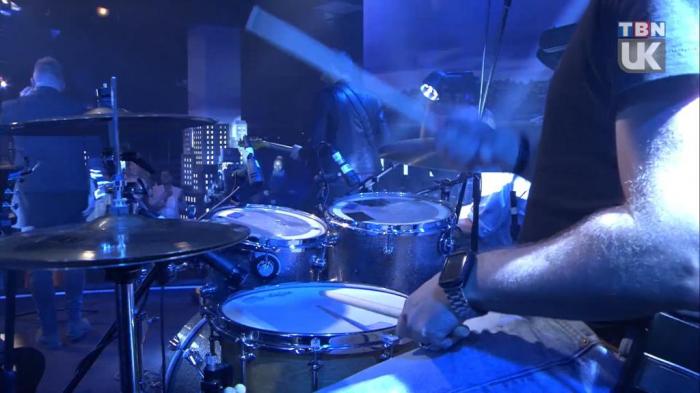 Praise The Lord ft Dave and Jen Gilpin, Ben Cooley and worship from LIFE Church.