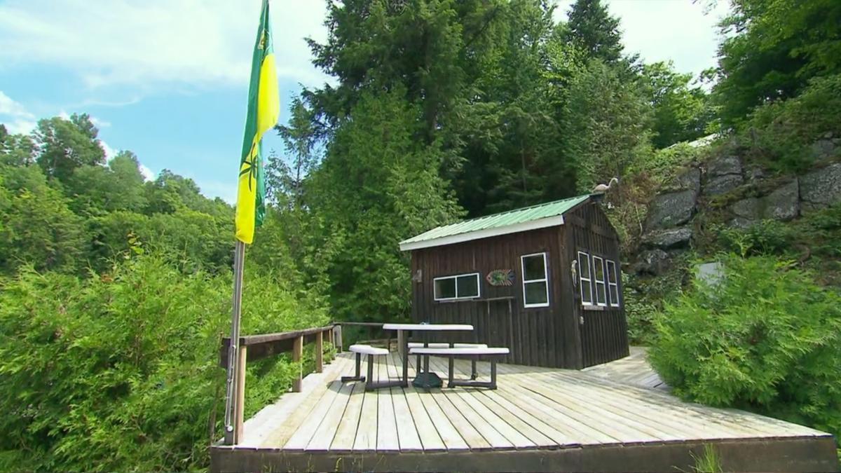 Danny’s Party Sauna Dock